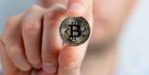 Bitcoin a scăzut sâmbătă sub 20.000 de dolari